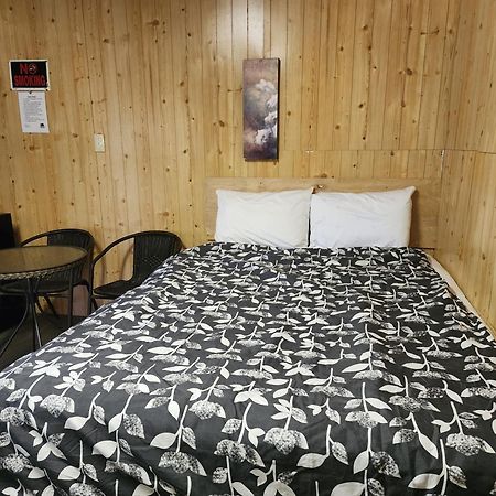 Oakhill Pines Campground ブリッジウォーター エクステリア 写真