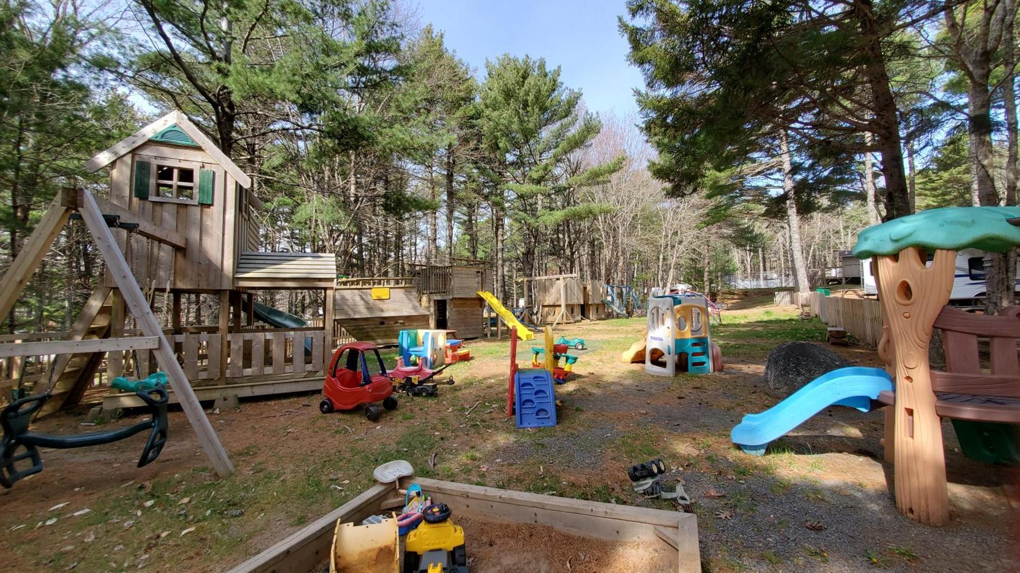 Oakhill Pines Campground ブリッジウォーター エクステリア 写真