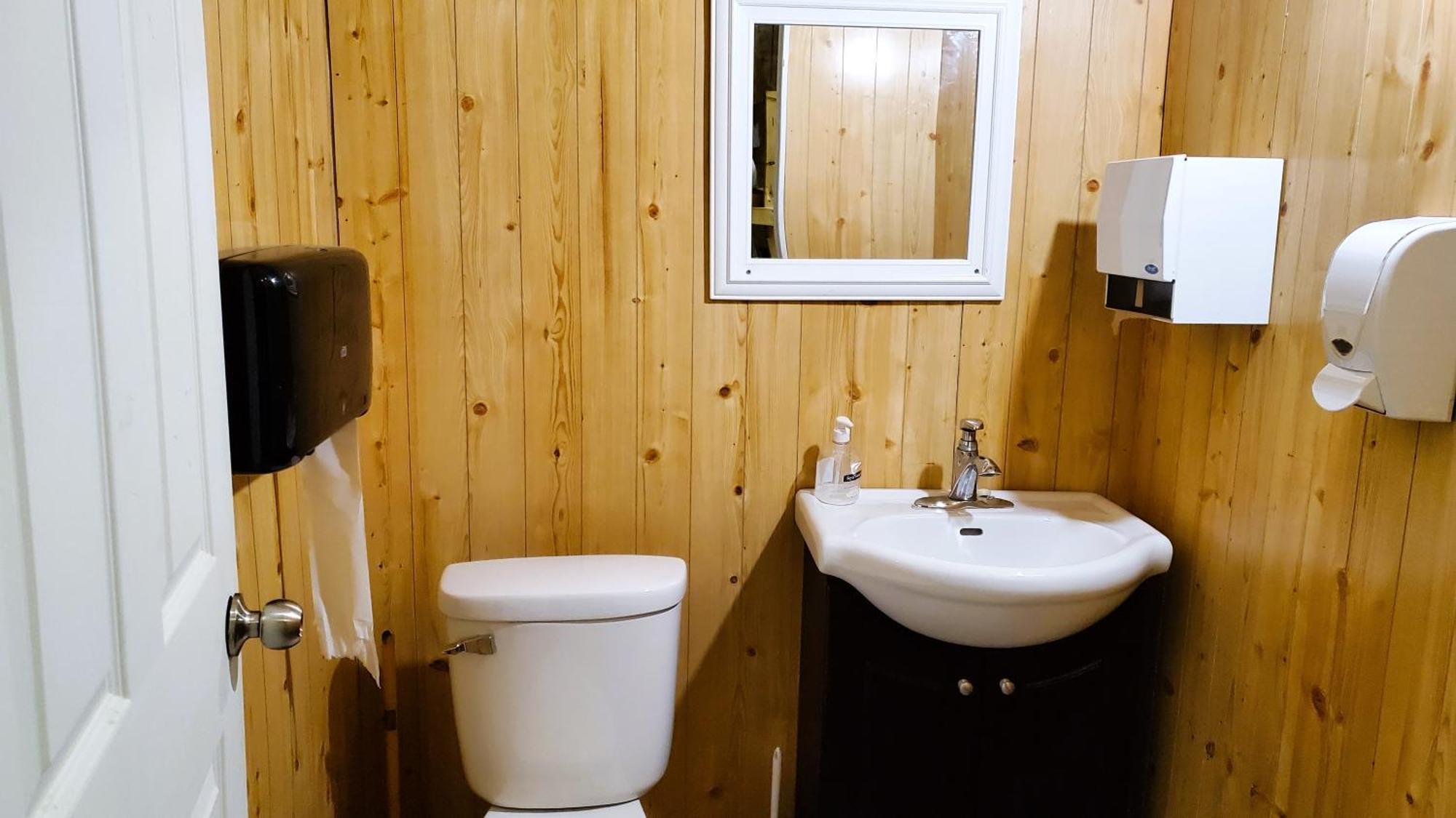 Oakhill Pines Campground ブリッジウォーター エクステリア 写真