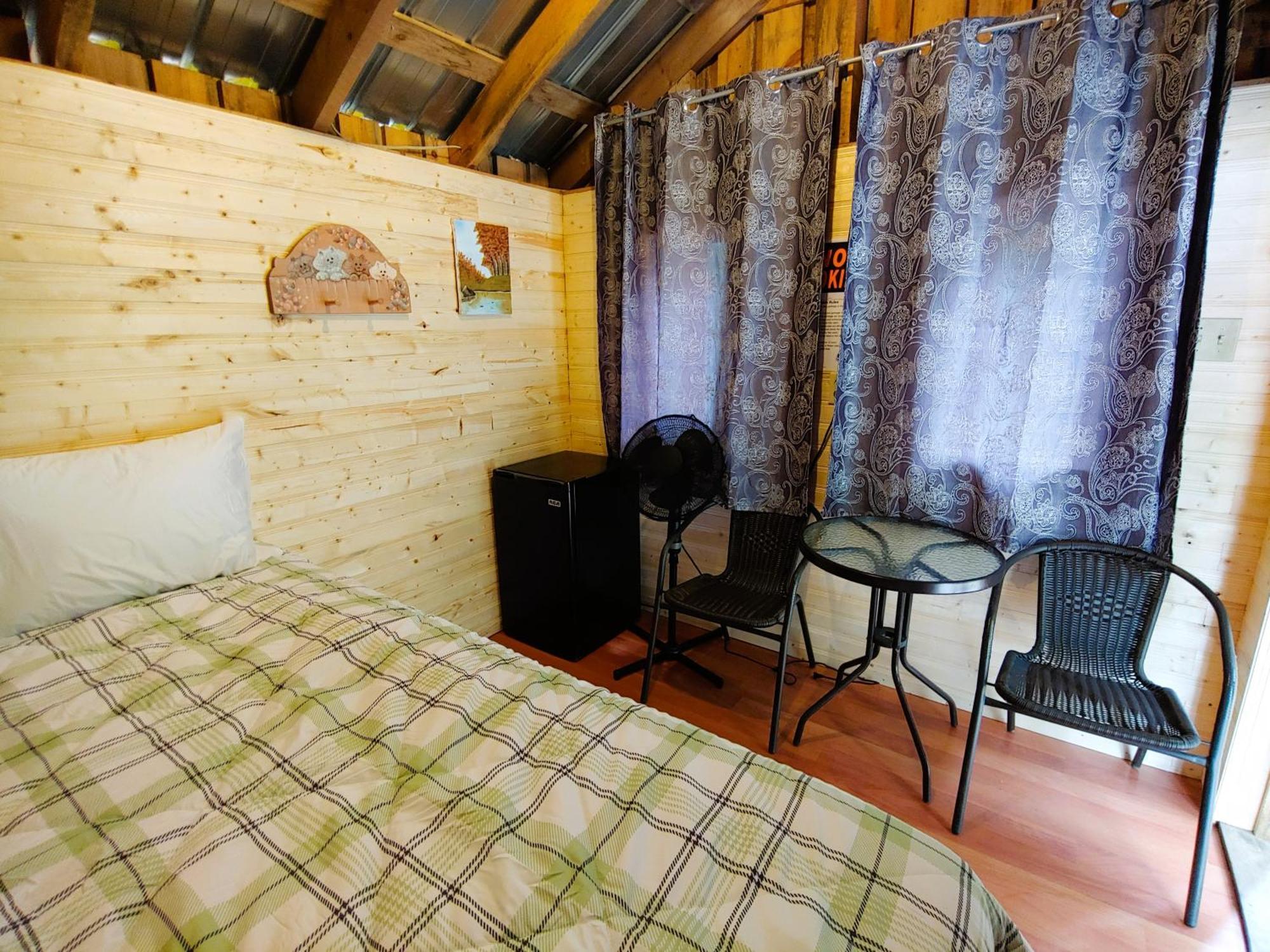 Oakhill Pines Campground ブリッジウォーター エクステリア 写真